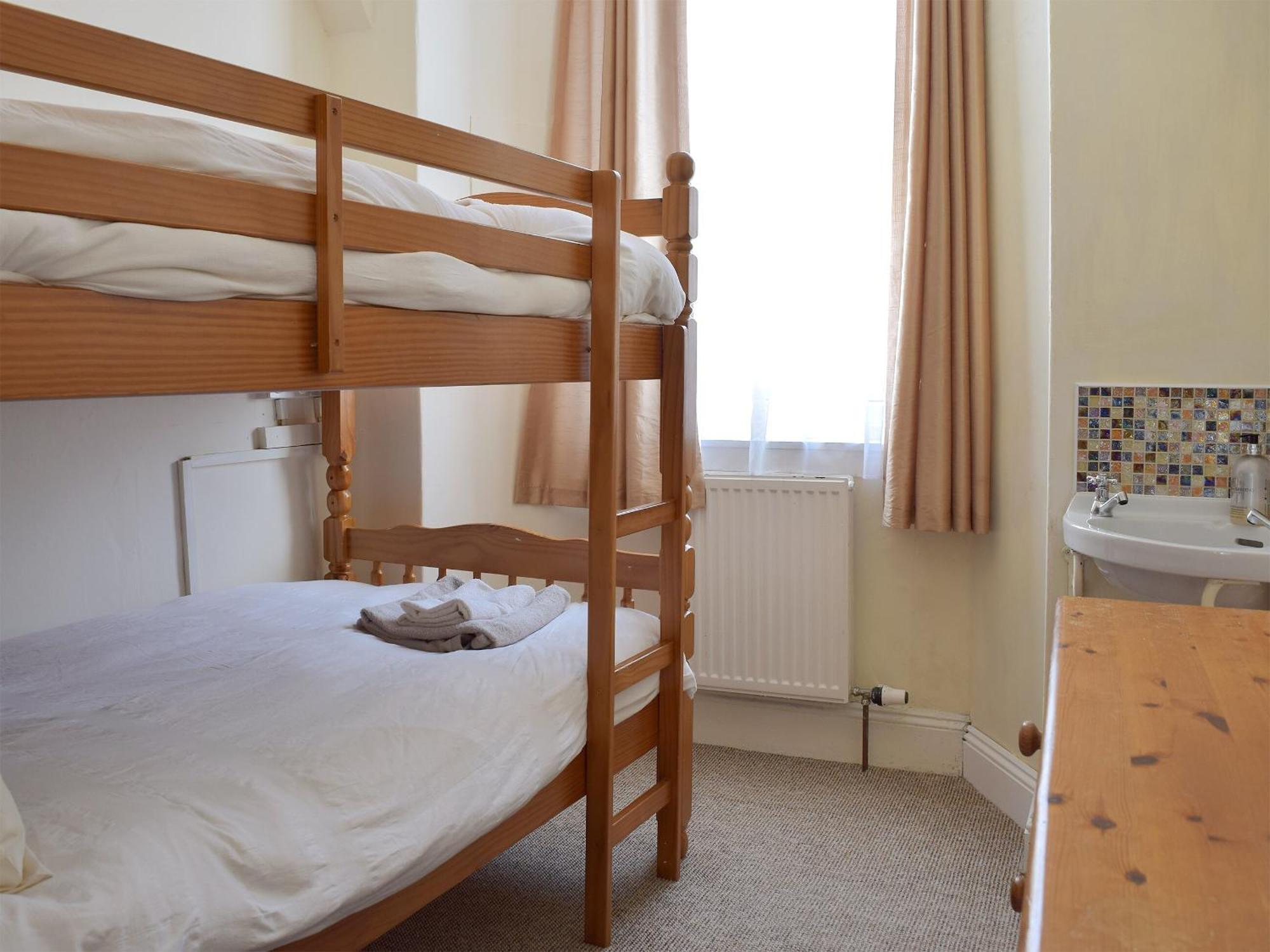 Holiday home Rose Tenby